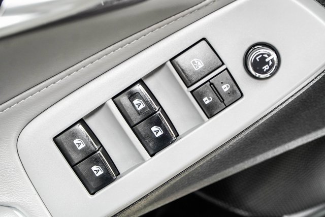 Used 2021 Toyota Avalon XLE w/ Moonroof Package image 45