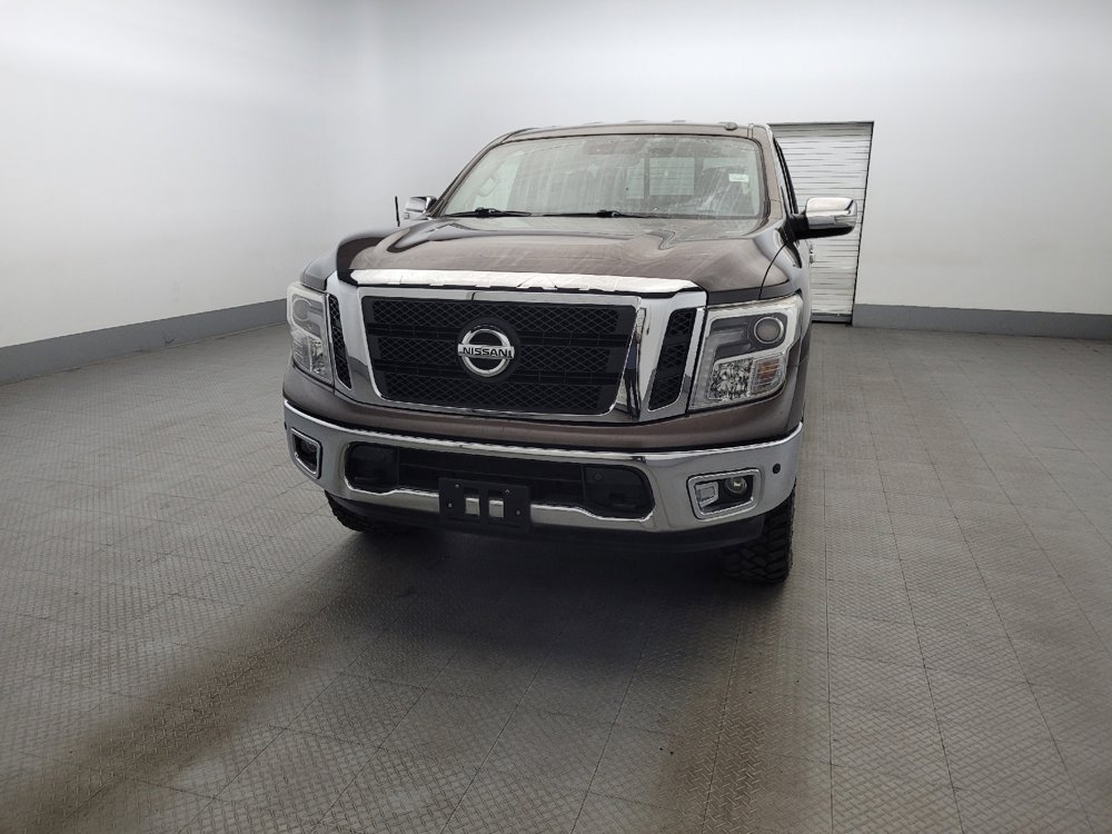 Used 2018 Nissan Titan SL image 15
