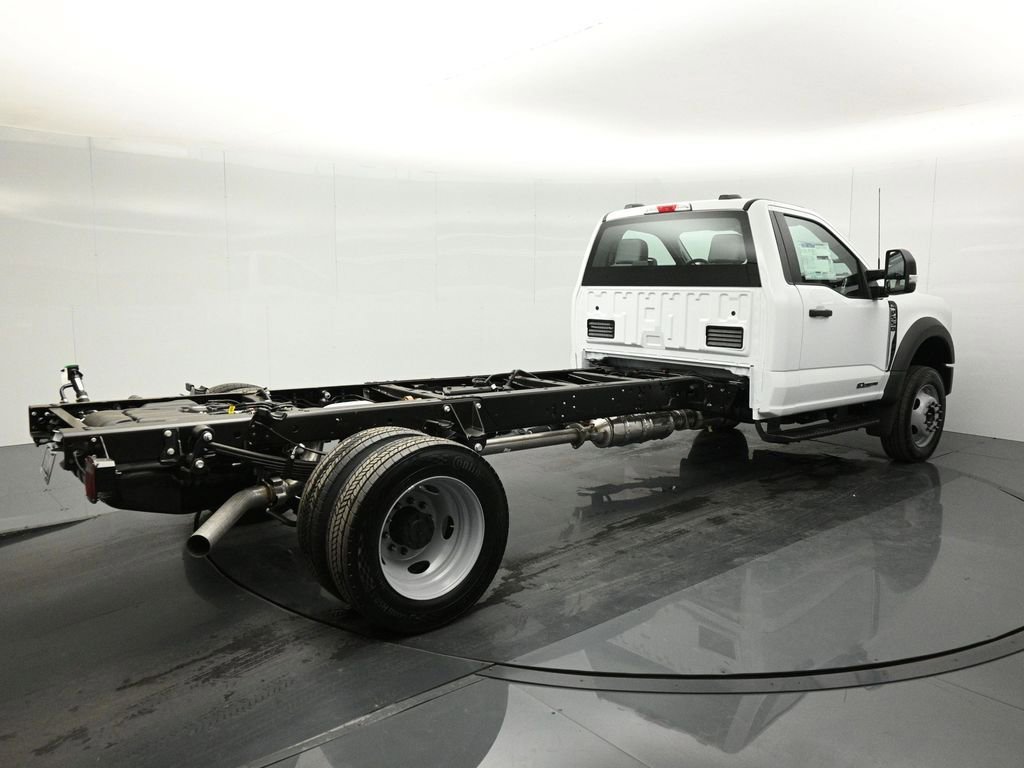 New 2025 Ford F550 2WD Regular Cab Super Duty image 8