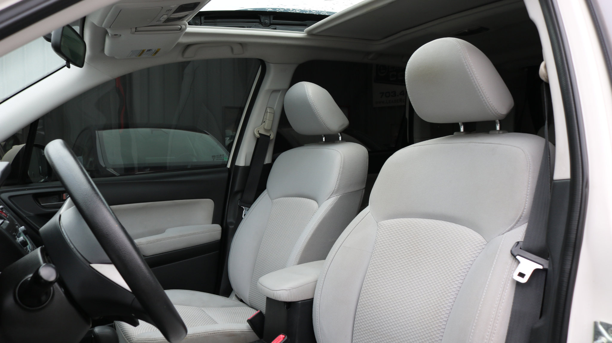 Used 2015 Subaru Forester 2.5i Premium w/ All-Weather Package image 11