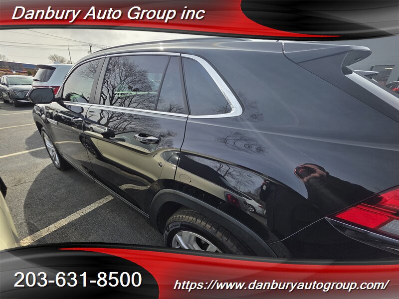 Used 2020 Volkswagen Atlas Cross Sport SEL AWD/4WD image 6