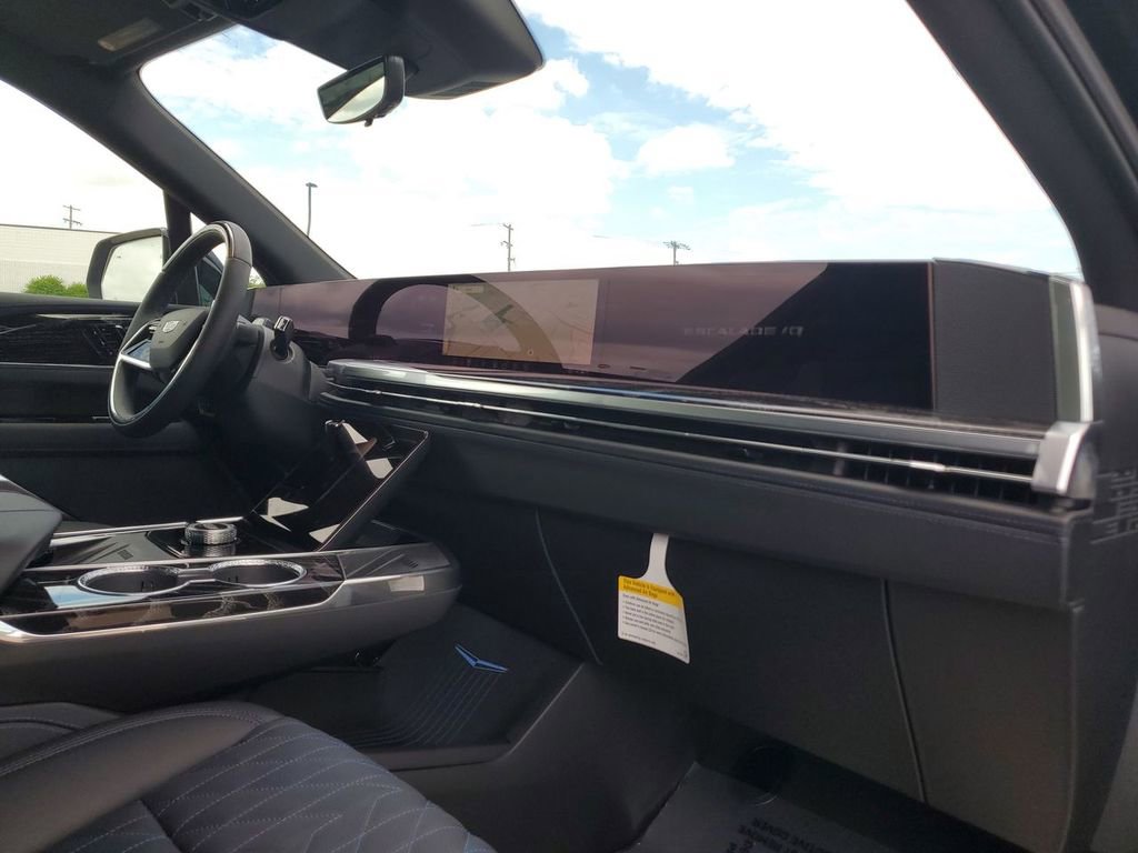 New 2026 Cadillac Escalade IQ Luxury 1 image 28