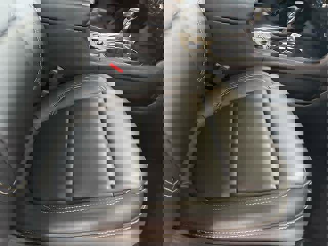 Used 2023 Chevrolet Traverse LT image 37