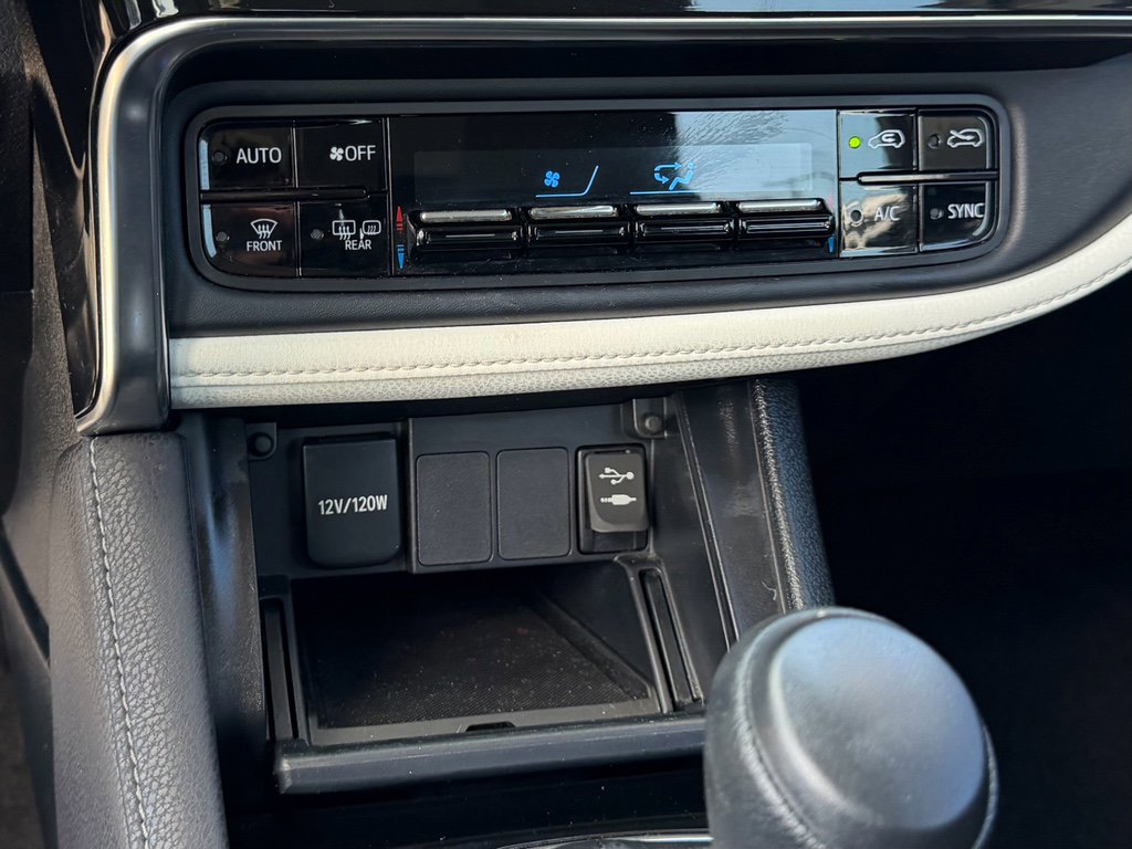 Used 2018 Toyota Corolla iM image 25