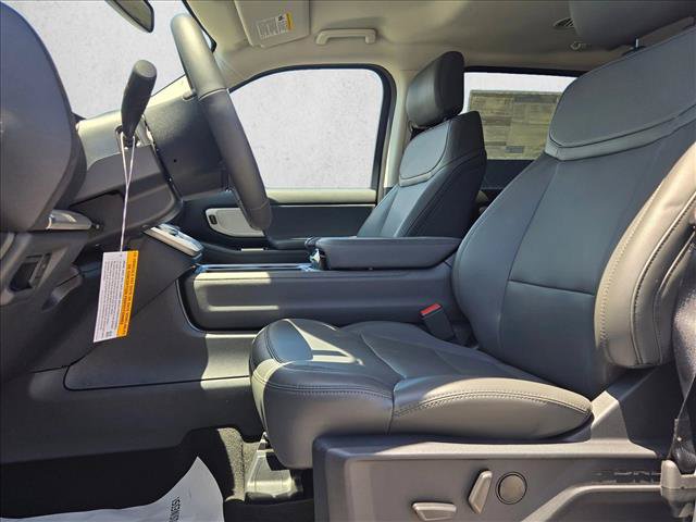 New 2026 Ford Expedition Active RWD image 16
