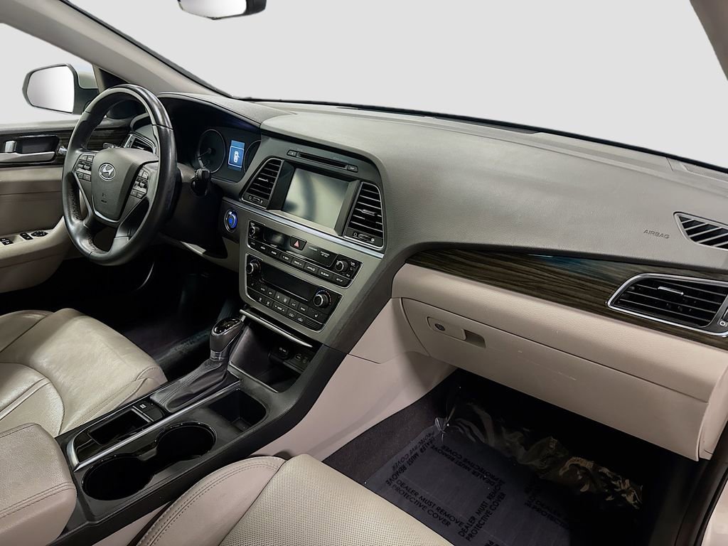 Used 2017 Hyundai Sonata Limited image 37