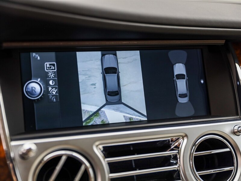 Used 2012 Rolls-Royce Ghost RWD image 48