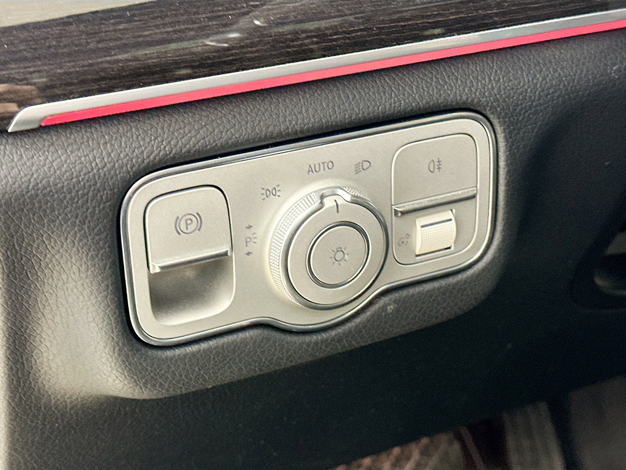 Used 2022 Mercedes-Benz GLS 450 4MATIC image 11