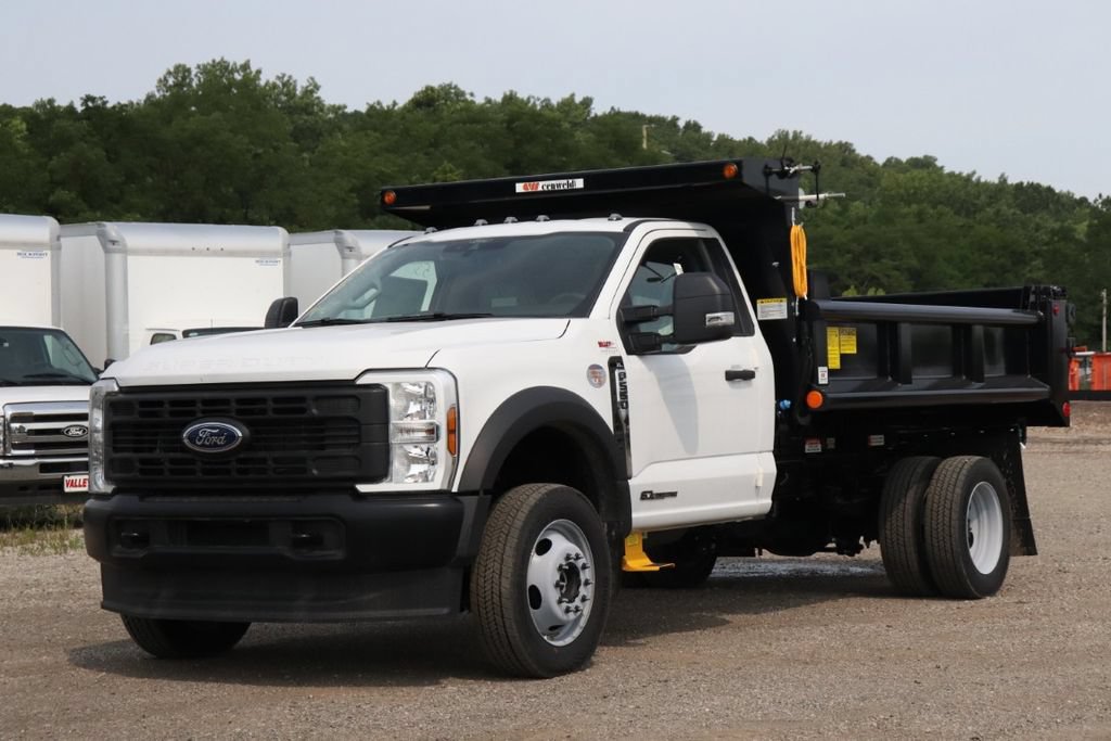 New 2025 Ford F550 4x4 Regular Cab Super Duty image 5