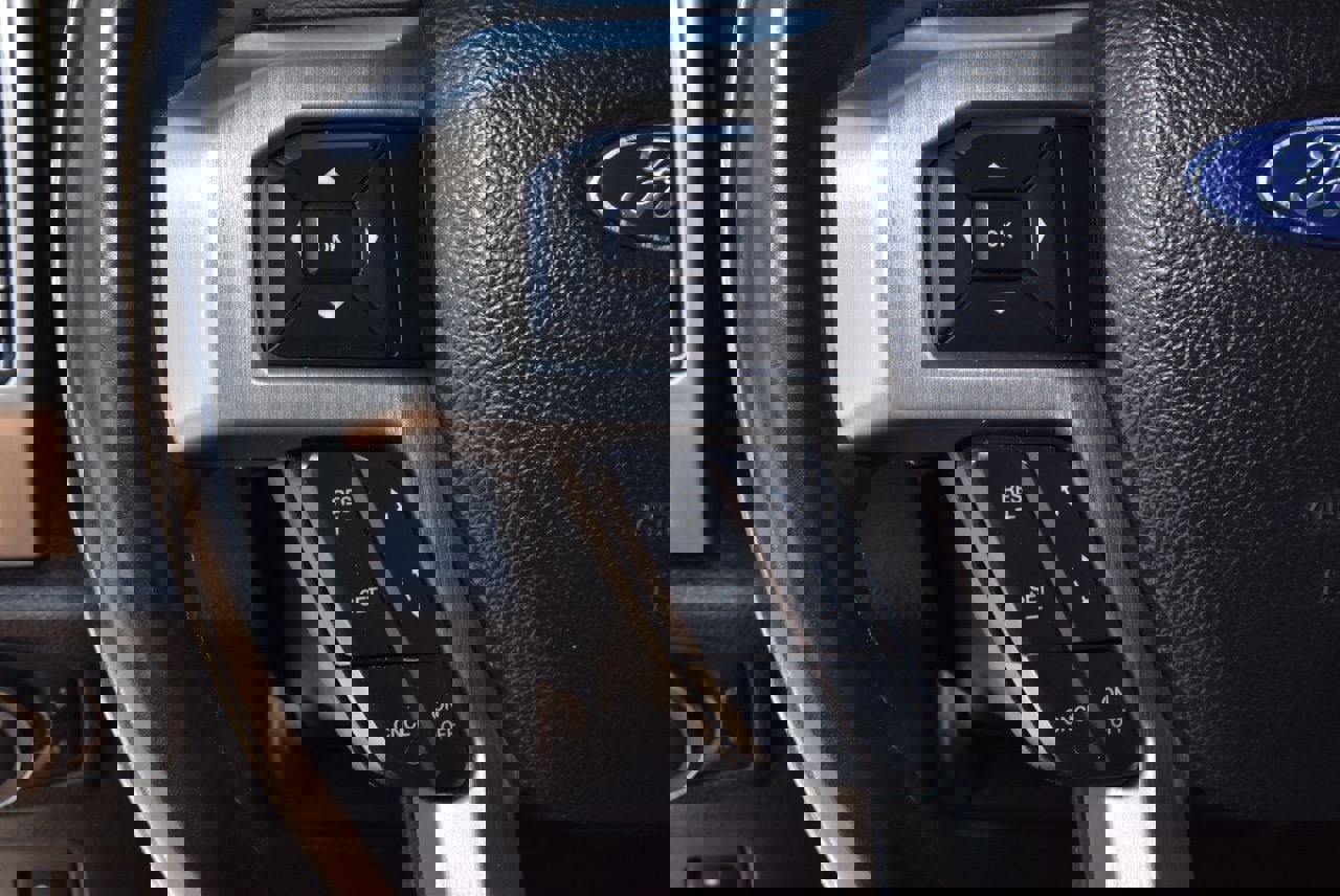 Used 2020 Ford F150 Platinum w/ Equipment Group 701A Luxury image 23