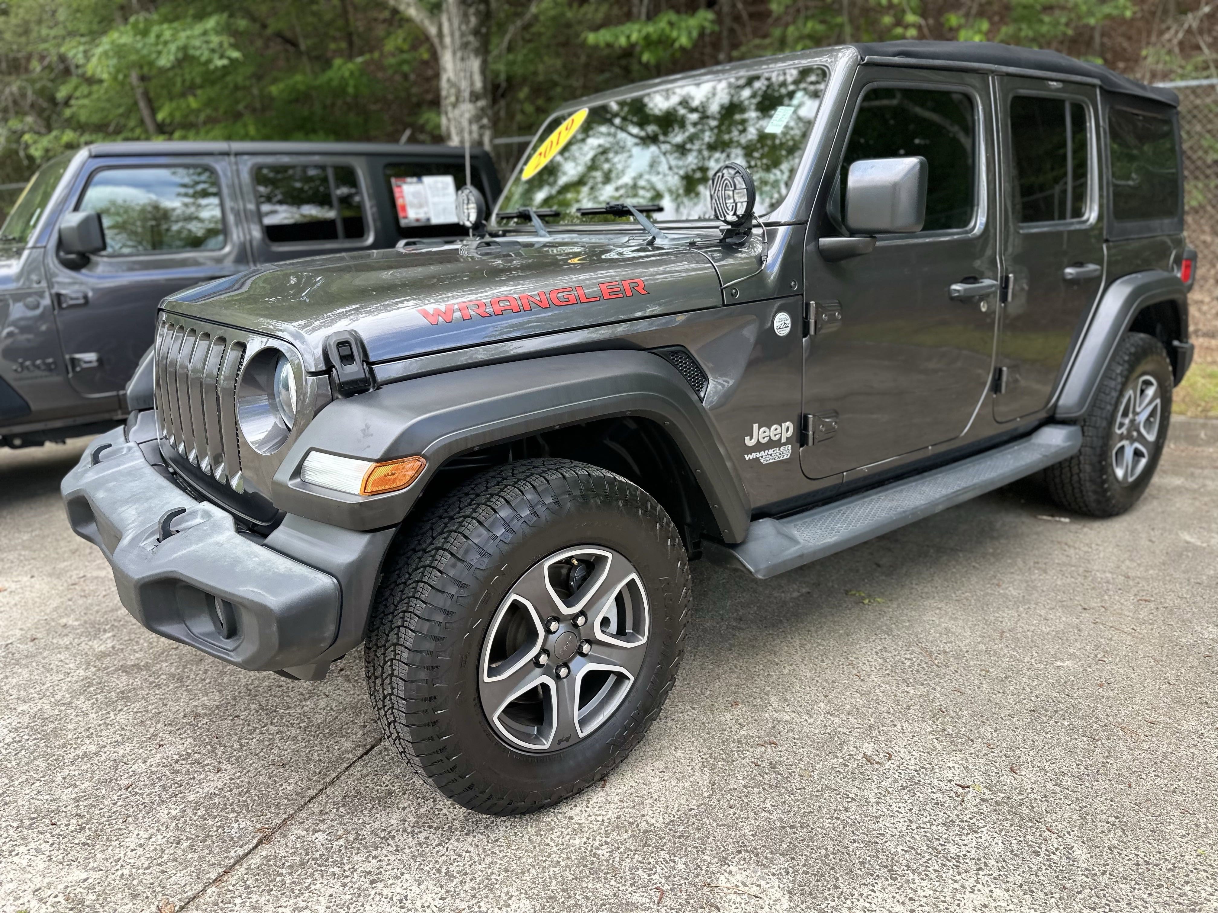 Used 2019 Jeep Wrangler Unlimited Sport S image 3