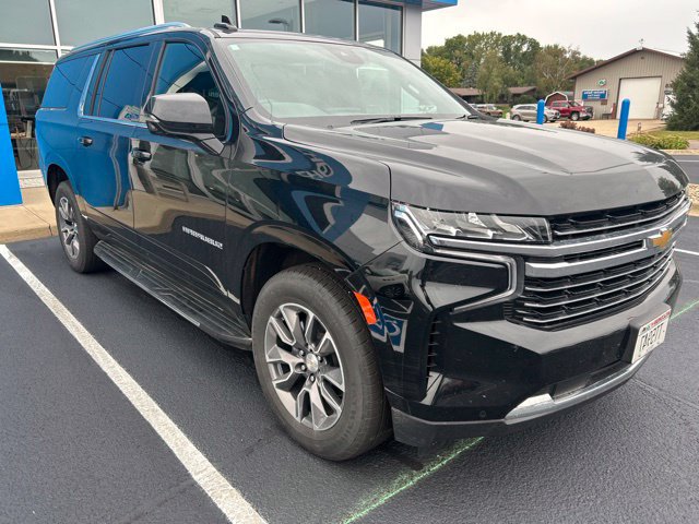 Certified 2023 Chevrolet Suburban LT w/ Luxury Package