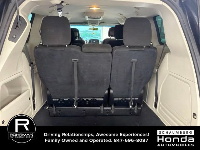 Used 2016 Dodge Grand Caravan SXT w/ Rear Park Assist Package FWD image 10