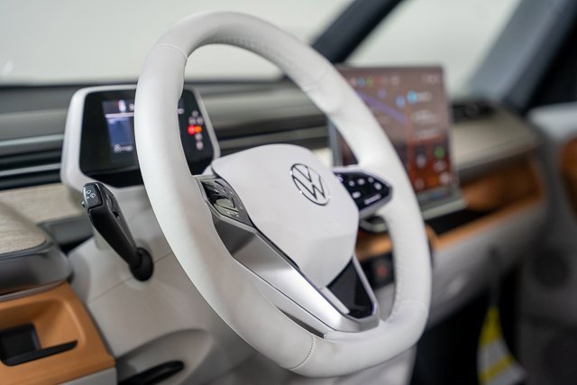 New 2025 Volkswagen ID. Buzz 1st Edition image 5