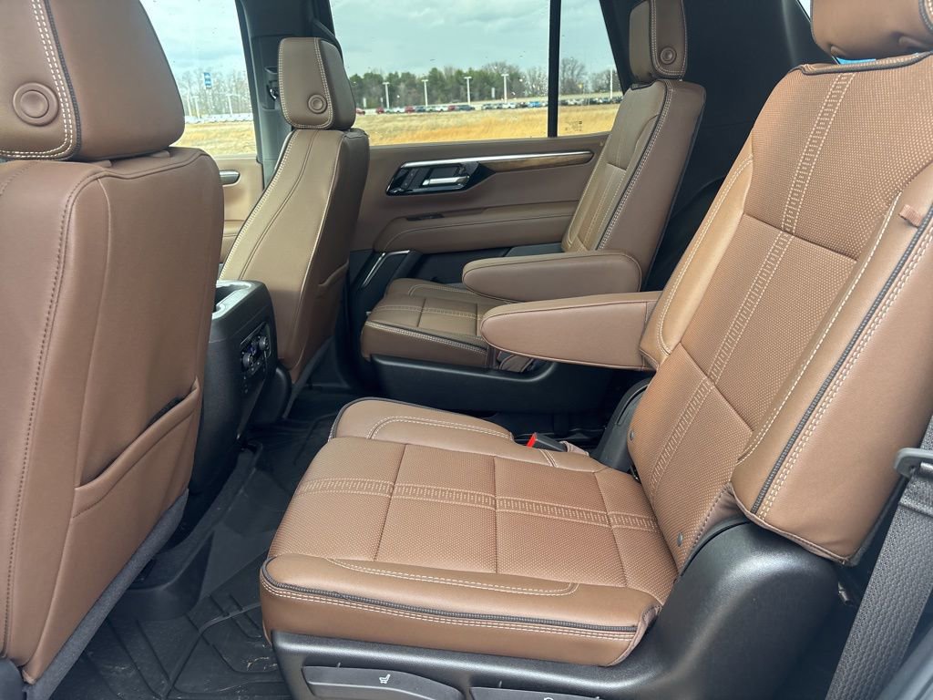 New 2026 Chevrolet Tahoe High Country w/ LPO, Illumination Package AWD/4WD image 53