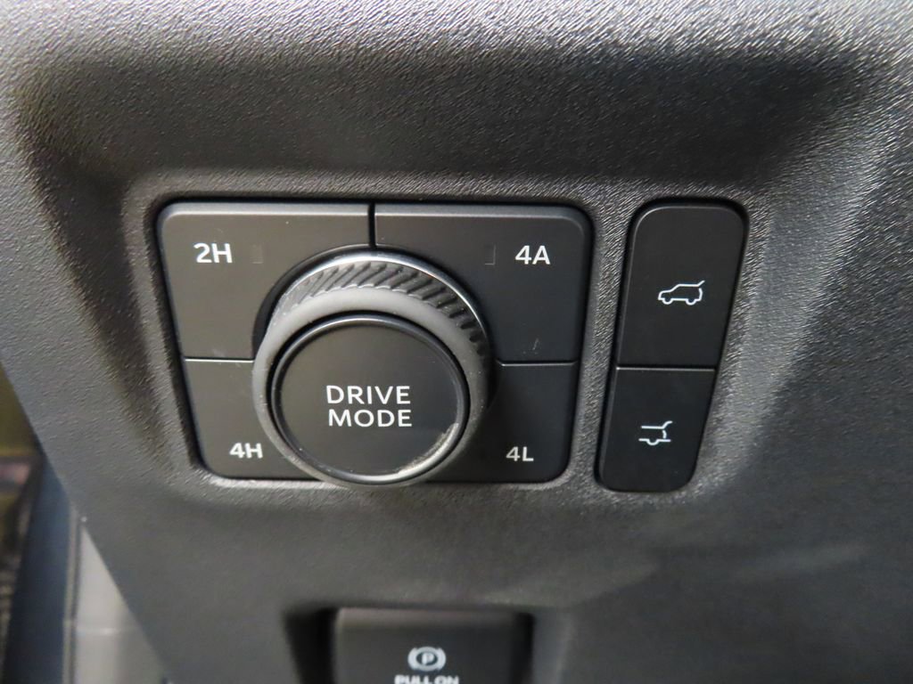 Used 2025 Ford Expedition Max Platinum w/ Platinum Ultimate Package AWD/4WD image 65