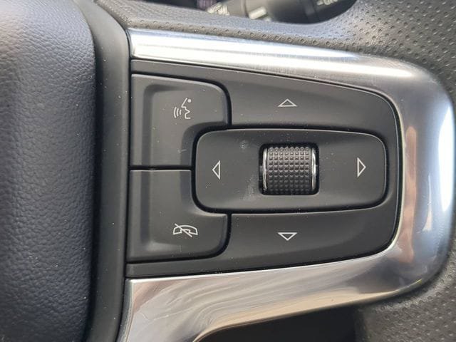 Used 2024 Chevrolet Blazer LT w/ Convenience Package FWD image 24
