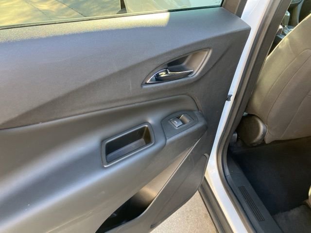 Used 2020 Chevrolet Equinox LT image 31