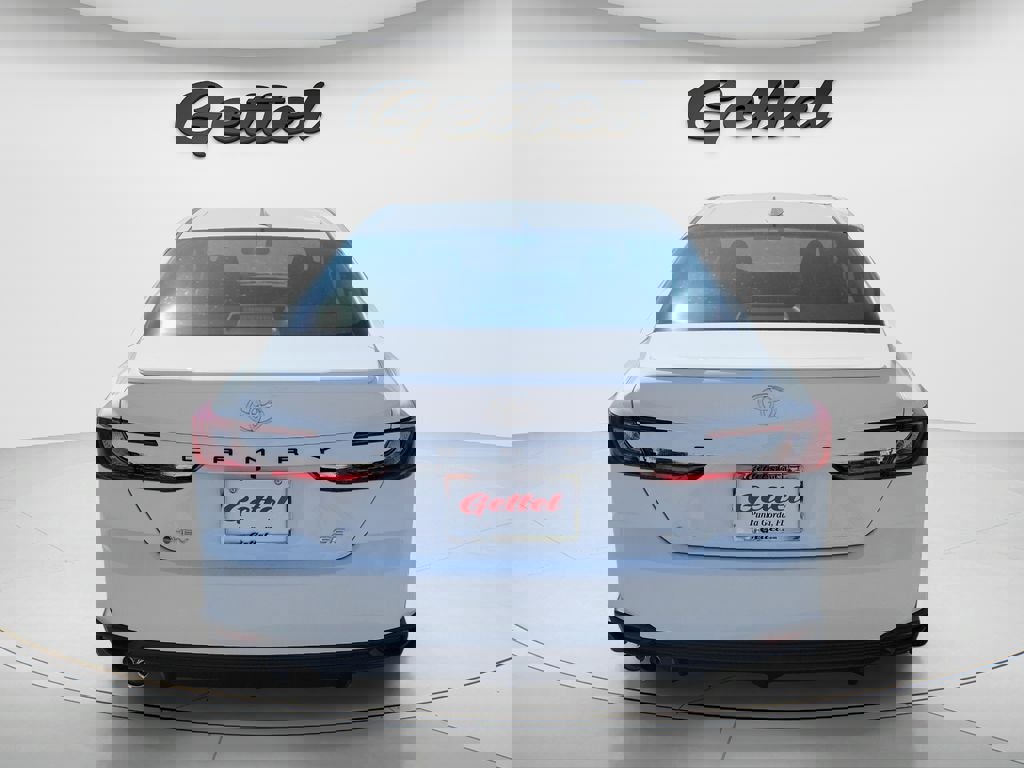 New 2026 Toyota Camry SE image 5