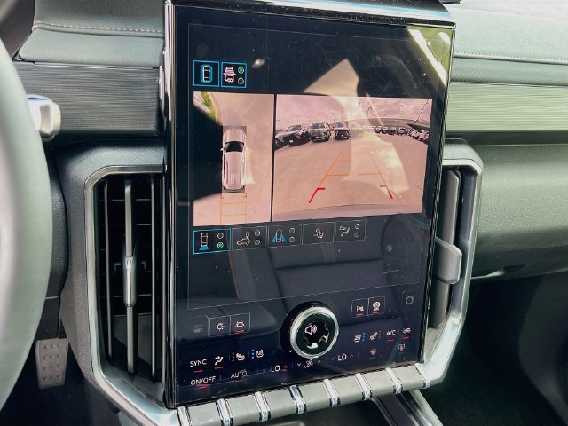 New 2027 GMC Acadia AT4 w/ AT4 Reserve Package AWD/4WD image 9