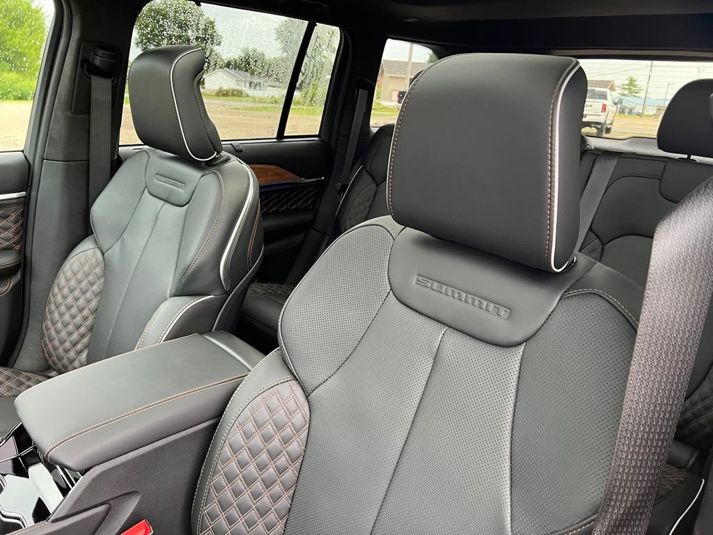 New 2027 Jeep Grand Cherokee Summit AWD/4WD image 32