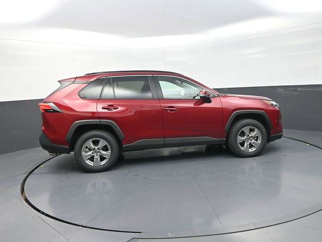 Used 2025 Toyota RAV4 XLE image 9
