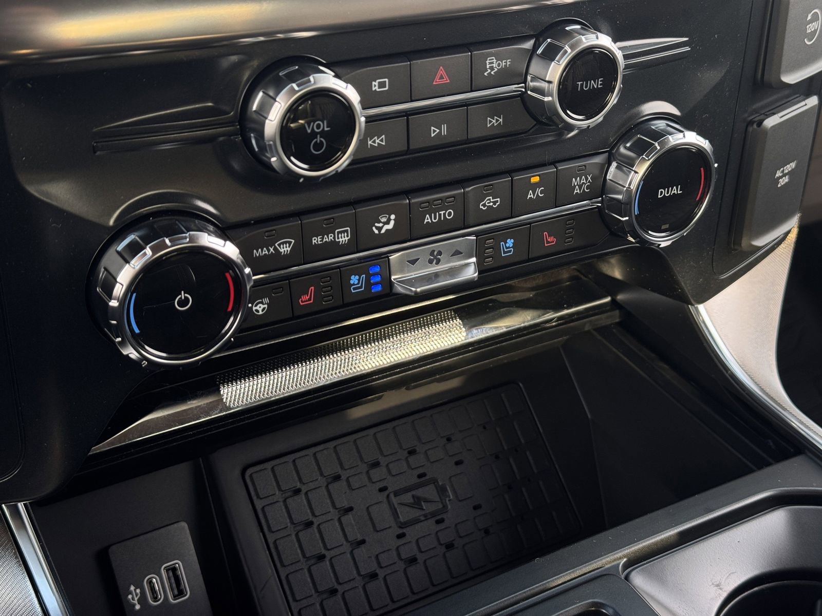 New 2026 Ford F150 Platinum image 19