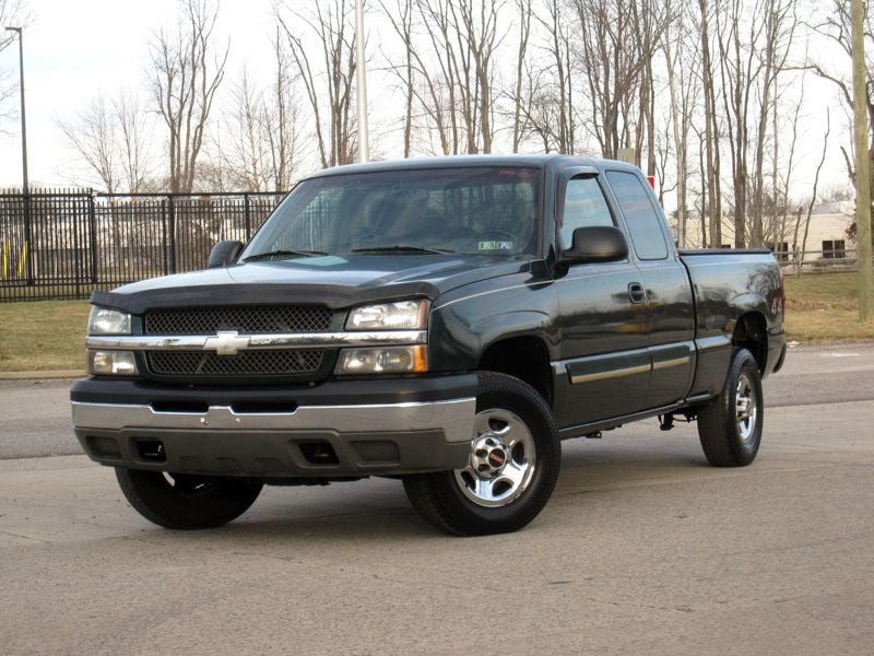 Used 2003 Chevrolet Silverado 1500 LS AWD/4WD image 3