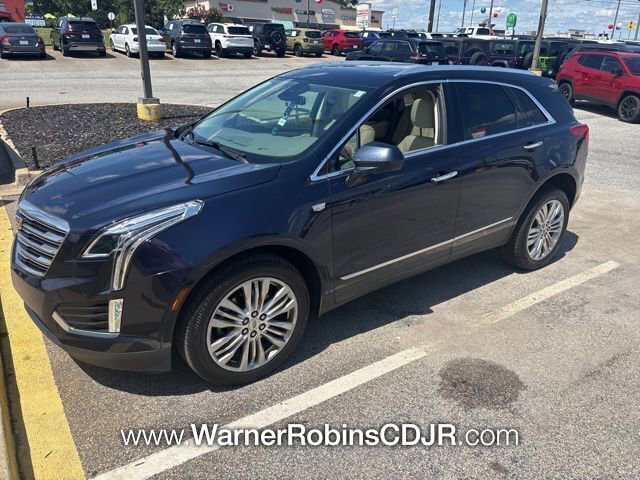 Used 2017 Cadillac XT5 Premium Luxury AWD/4WD image 3