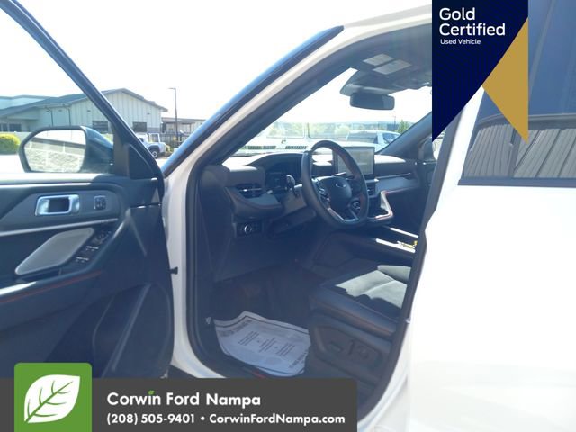 Used 2025 Ford Explorer ST image 11