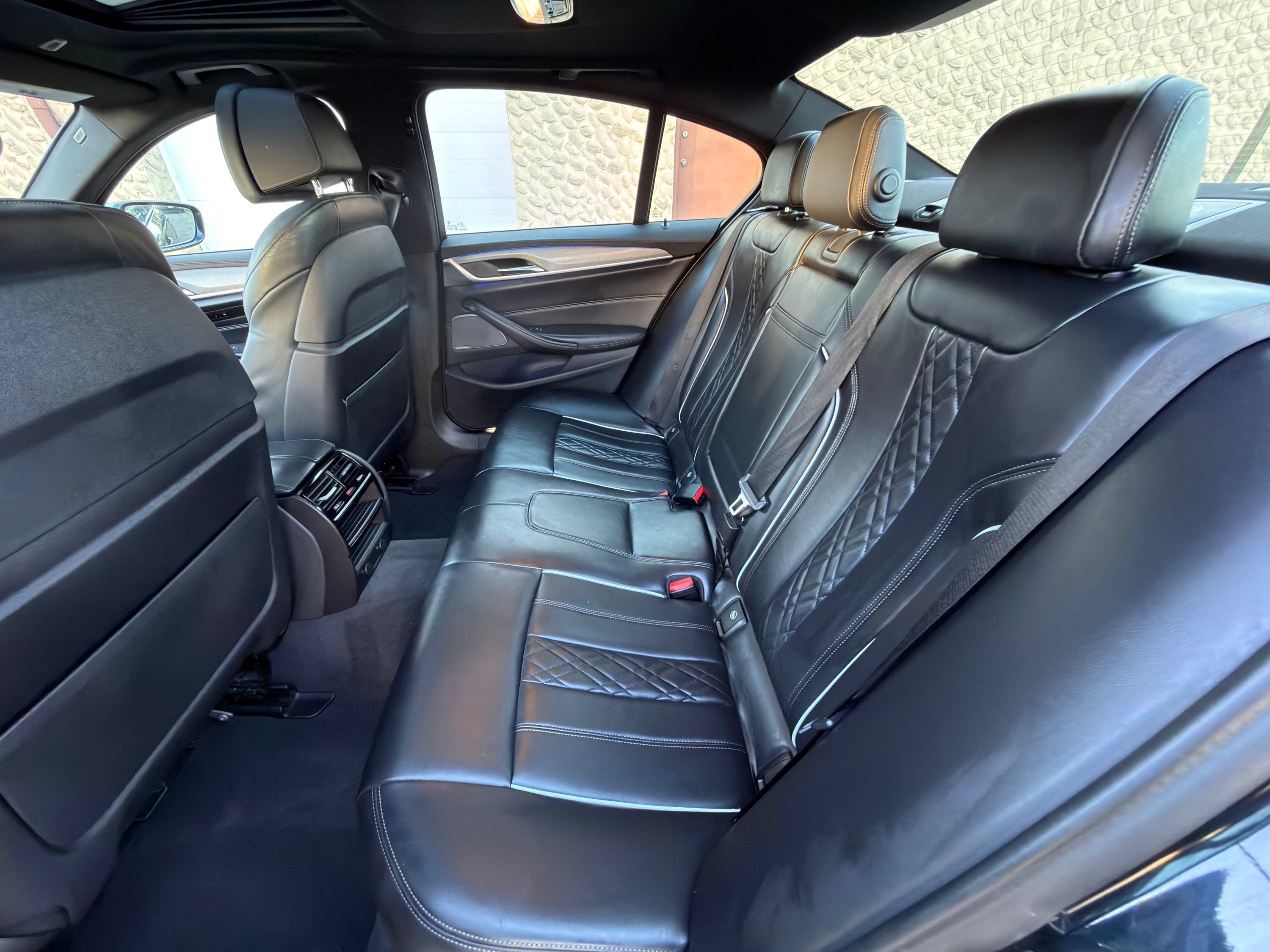 Used 2019 BMW M550i xDrive AWD/4WD image 18
