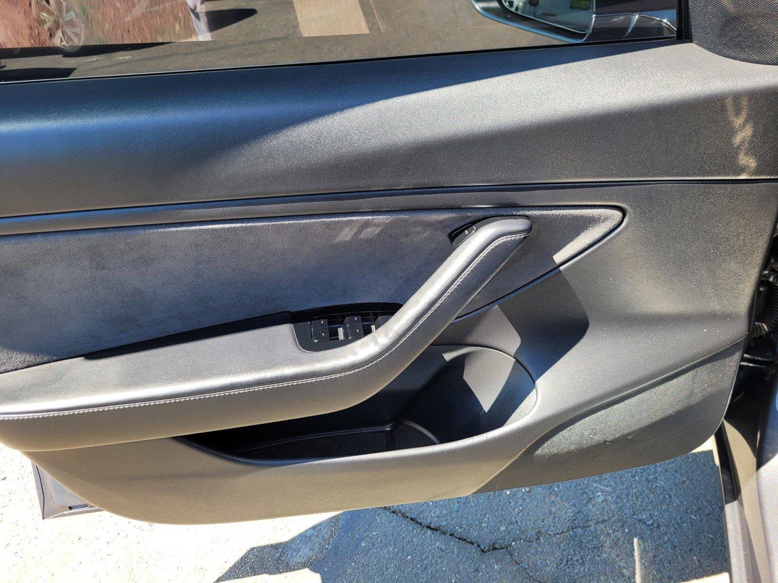 Used 2018 Tesla Model 3 Mid Range RWD image 23