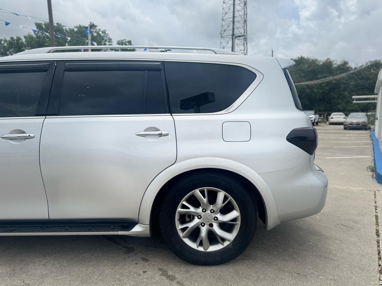 Used 2013 INFINITI QX56 4WD w/ Theater Pkg image 22