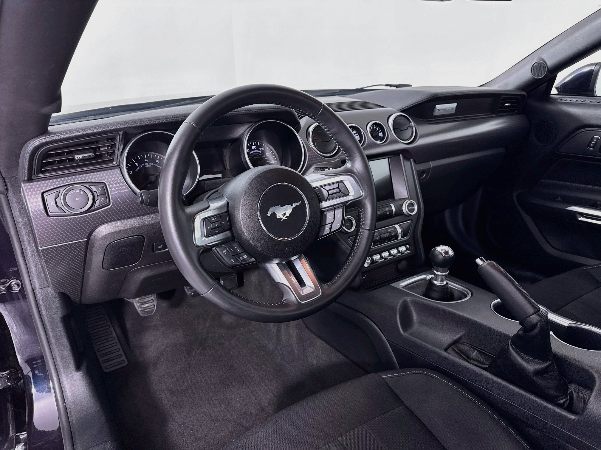 Used 2022 Ford Mustang GT w/ GT Performance Package RWD image 9