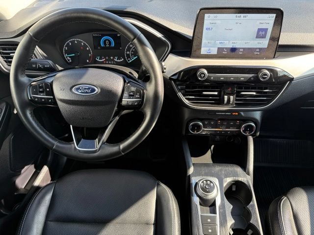 Used 2022 Ford Escape SEL w/ Equipment Group 302A AWD/4WD image 3