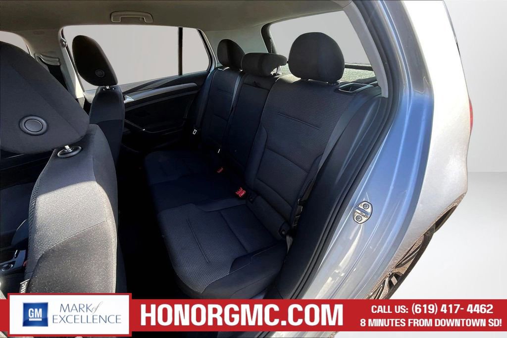 Used 2019 Volkswagen e-Golf SE w/ Driver Assistance Package FWD image 21