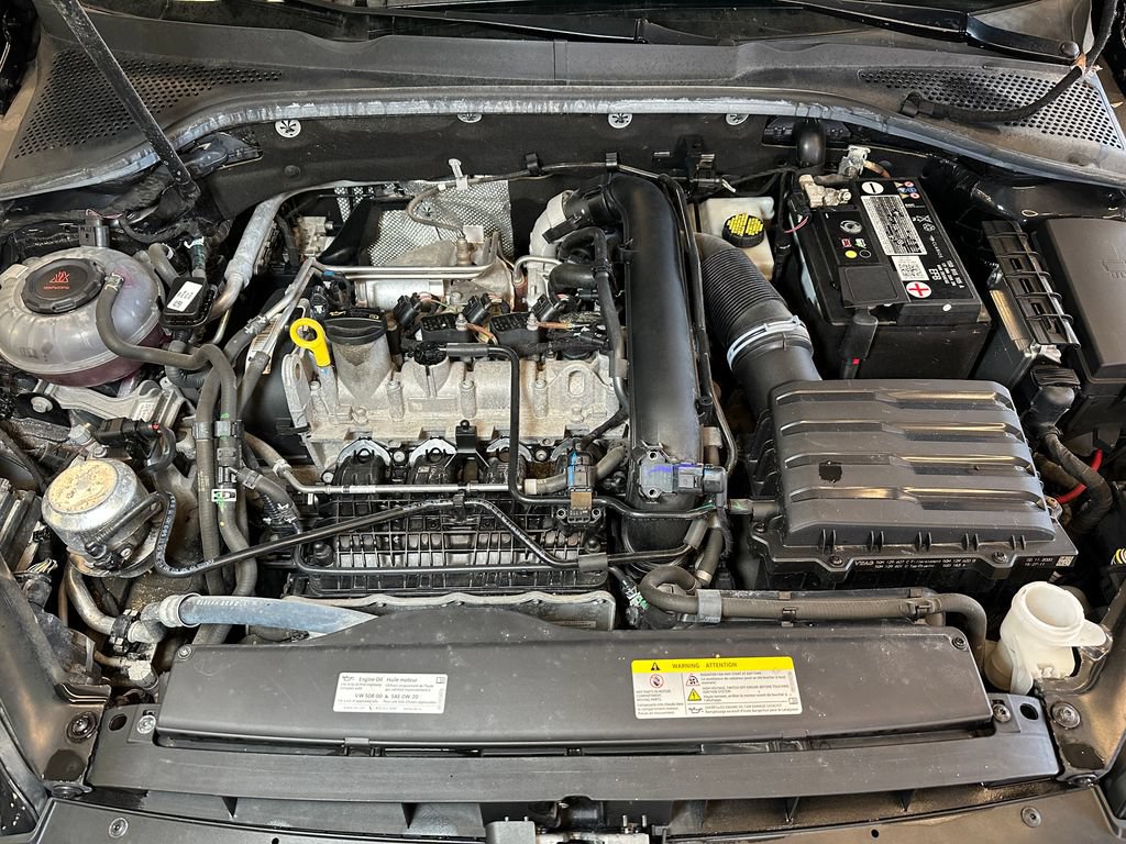 Used 2021 Volkswagen Golf 4-Door FWD image 23