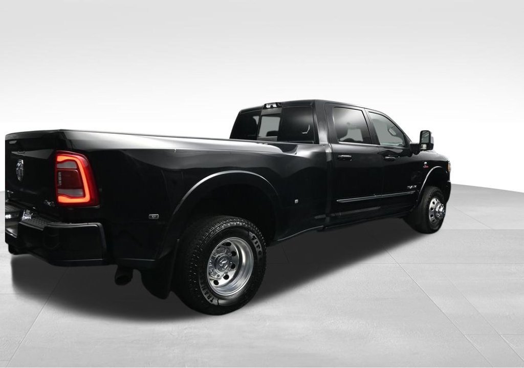 Used 2024 RAM 3500 Limited AWD/4WD image 5