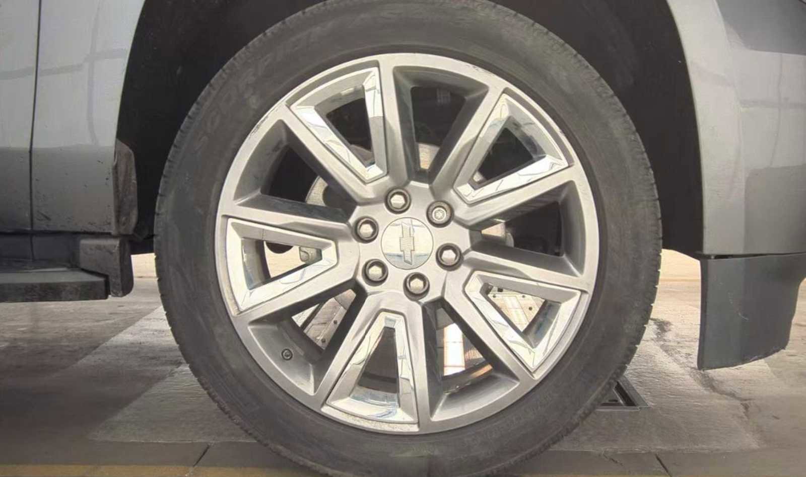 Used 2019 Chevrolet Tahoe LT image 22