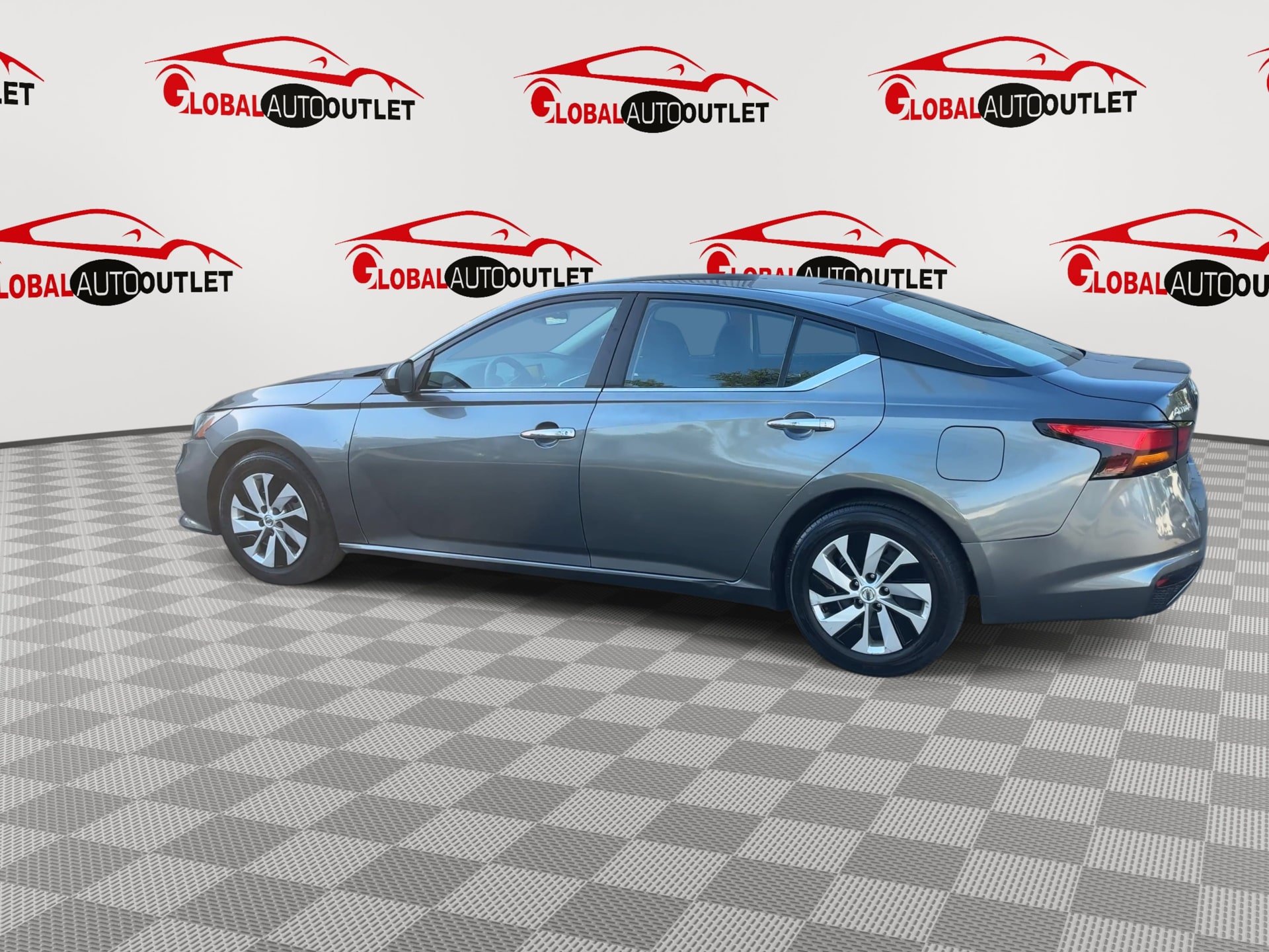 Used 2022 Nissan Altima 2.5 S FWD image 6