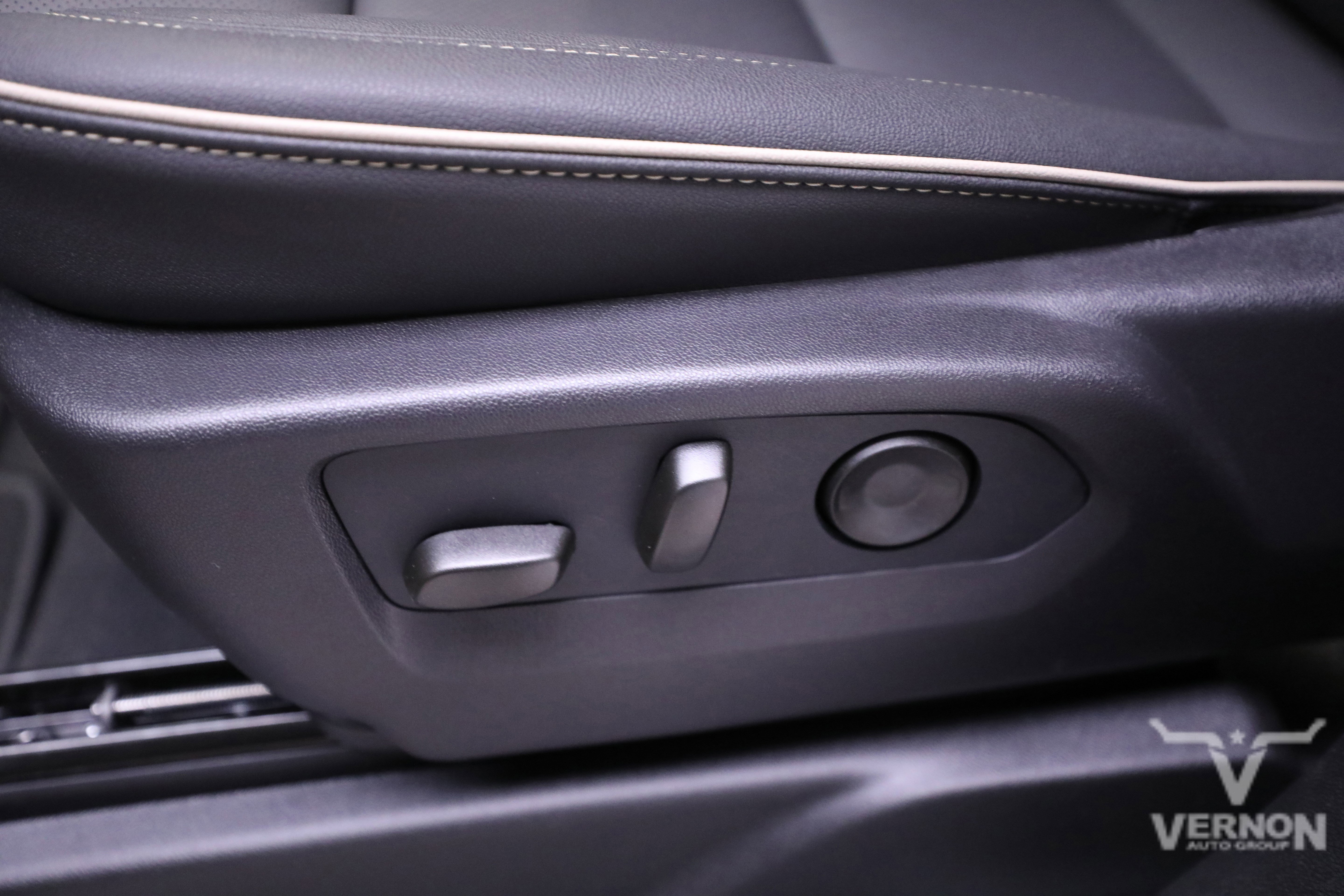 New 2026 GMC Yukon Elevation image 14