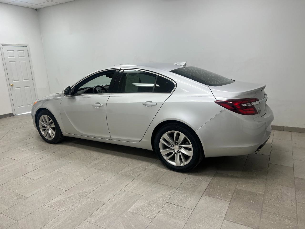 Used 2016 Buick Regal image 13