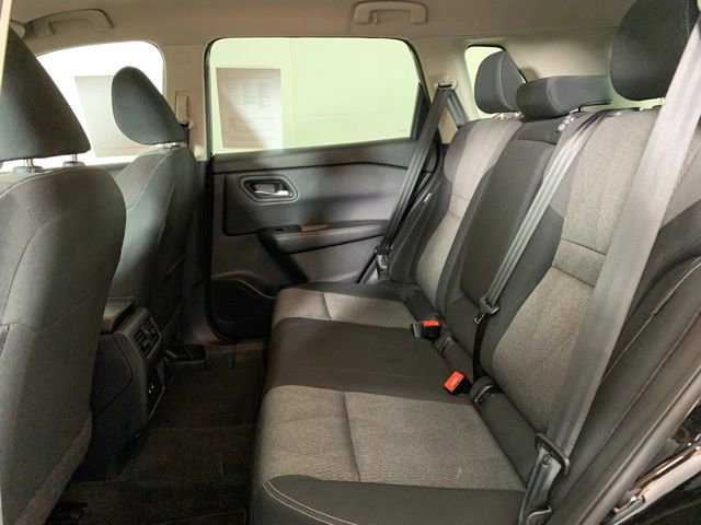 Used 2025 Nissan Rogue SV AWD/4WD image 25