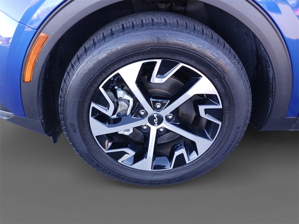 Used 2023 Kia Sportage EX image 15