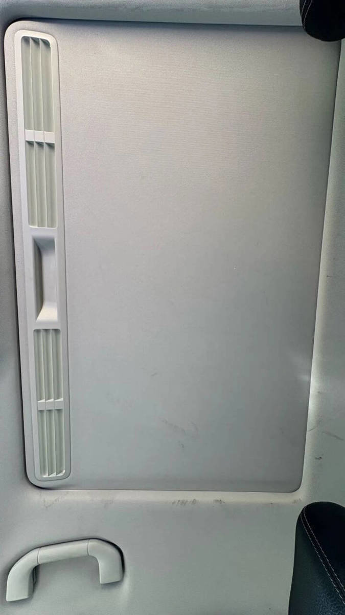 Used 2014 Mercedes-Benz E 350 Sedan image 25