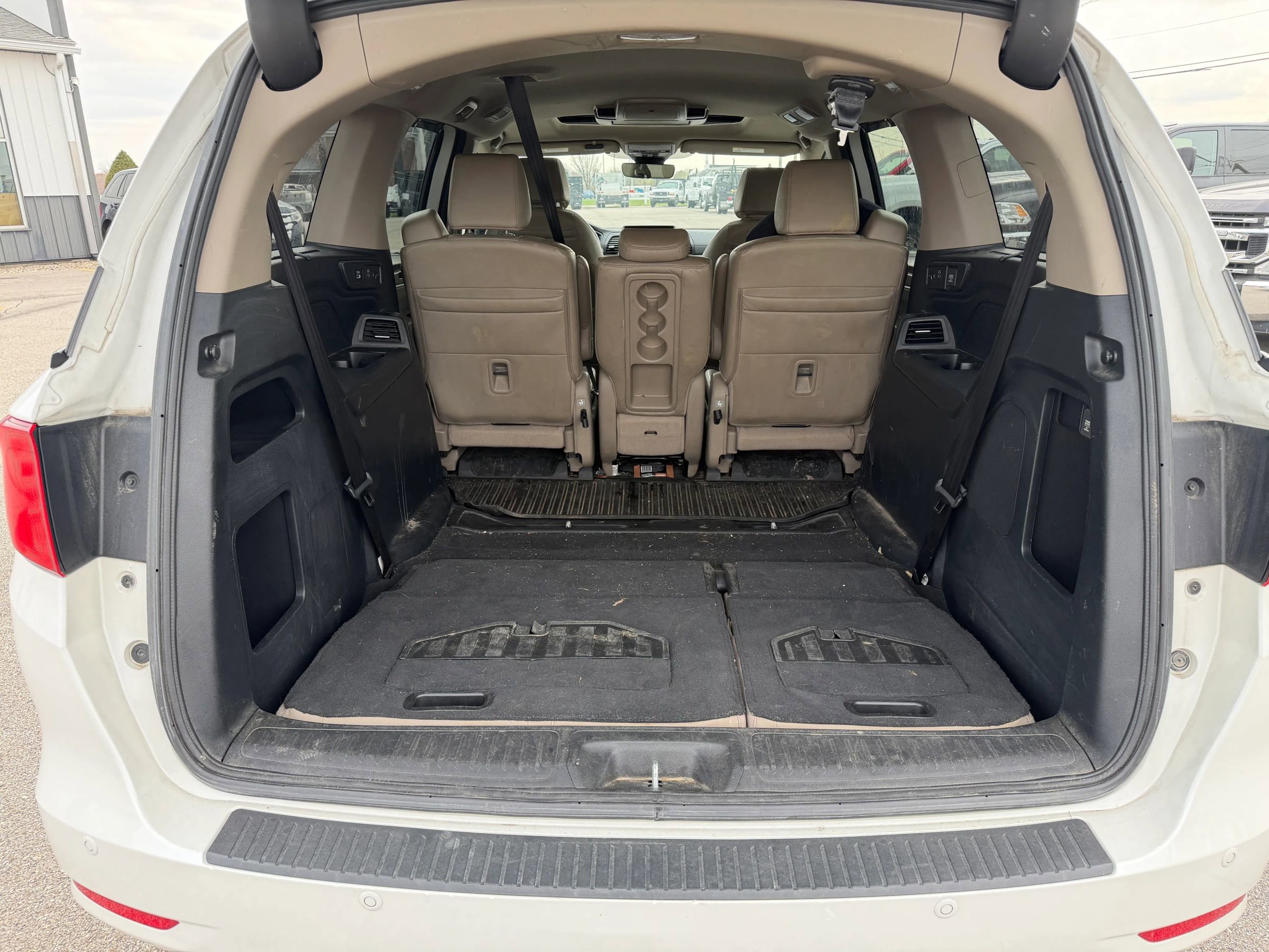 Used 2023 Honda Odyssey Touring image 5