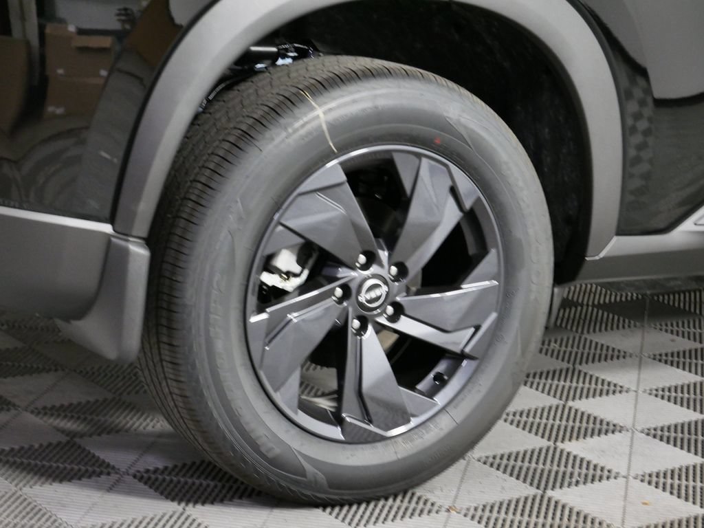 New 2026 Nissan Rogue SV AWD/4WD image 12