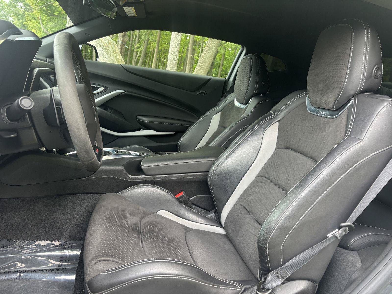 Used 2019 Chevrolet Camaro SS RWD image 31