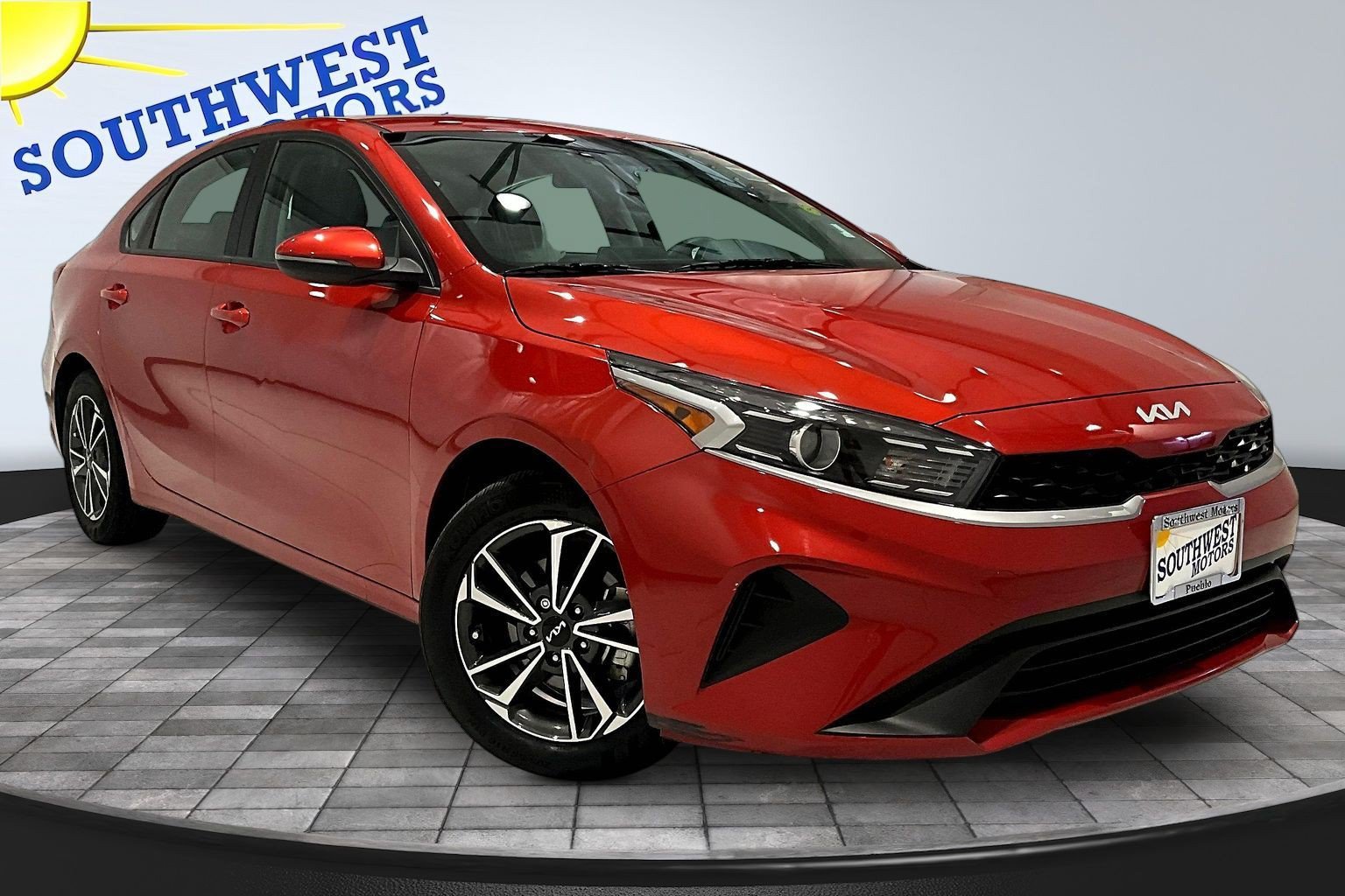 Used 2023 Kia Forte LXS w/ LXS Technology Package FWD image 3