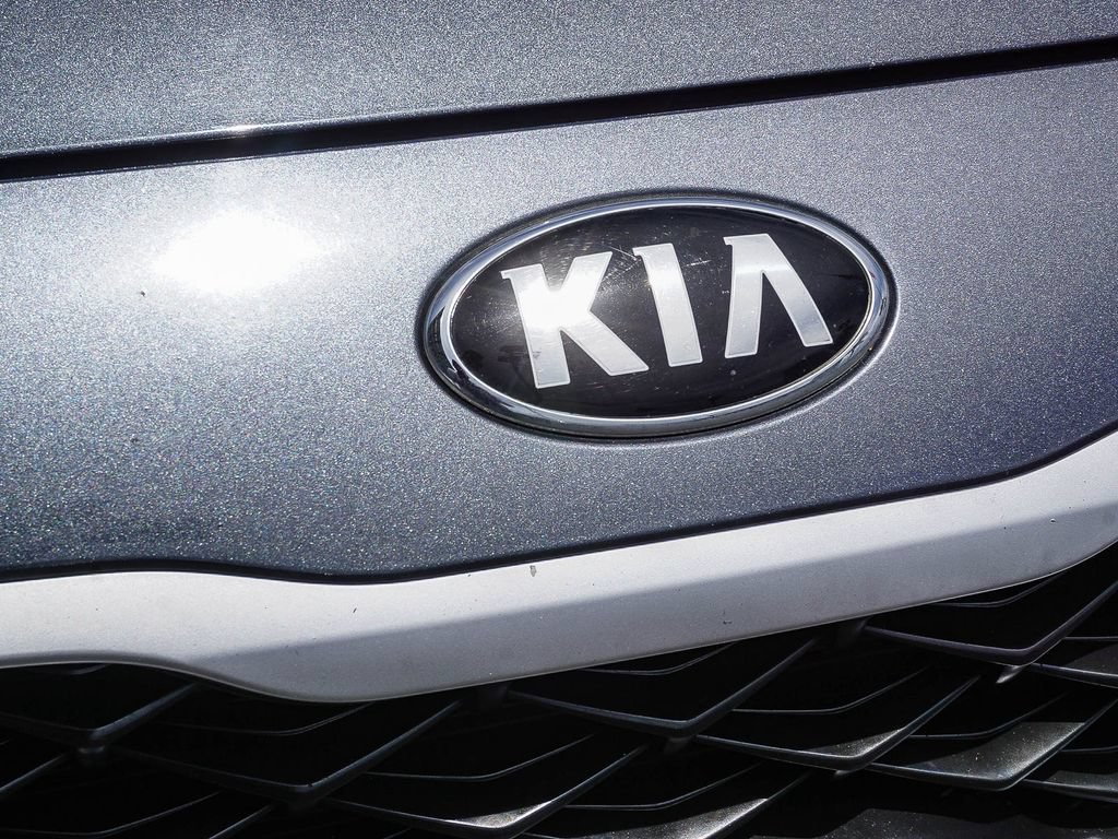 Used 2019 Kia Forte Sedan FWD image 12